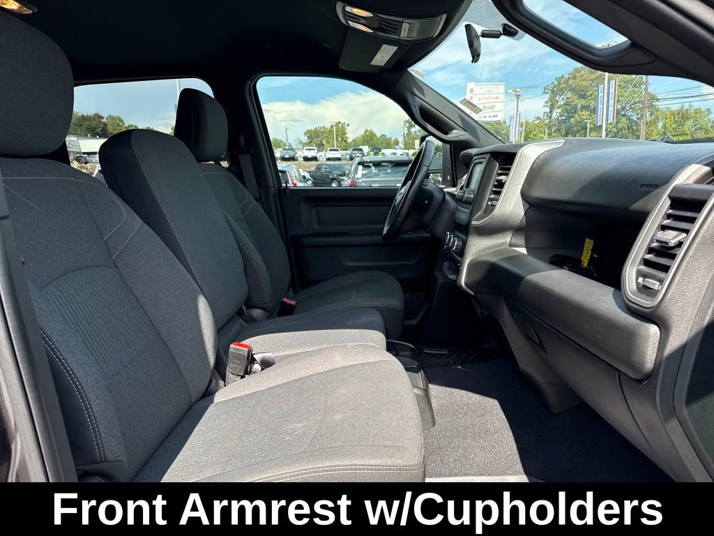 Used 2024 RAM 2500 Tradesman w/ Chrome Appearance Group image 35