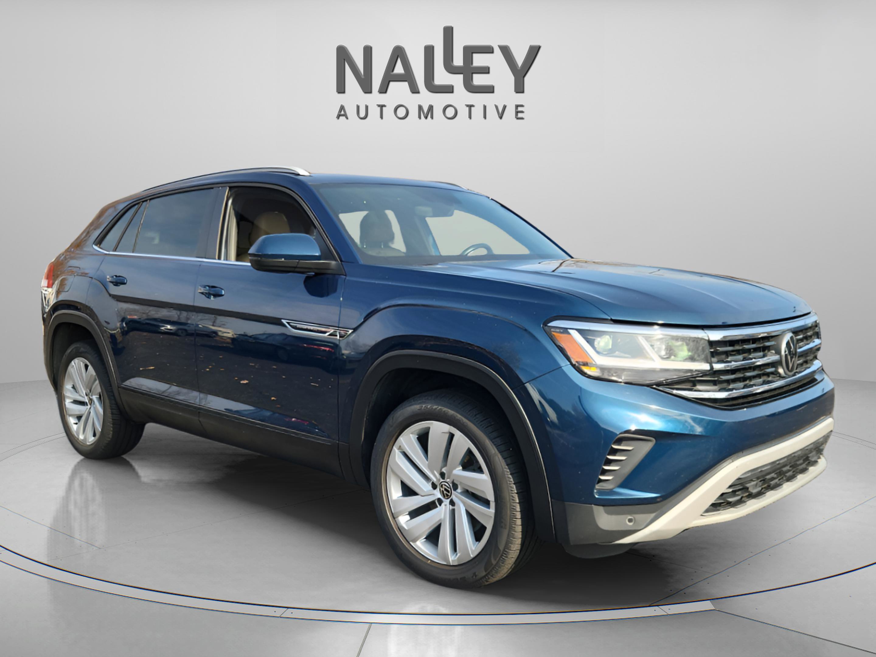 Used 2020 Volkswagen Atlas Cross Sport SE w/ Panoramic Sunroof Package image 7