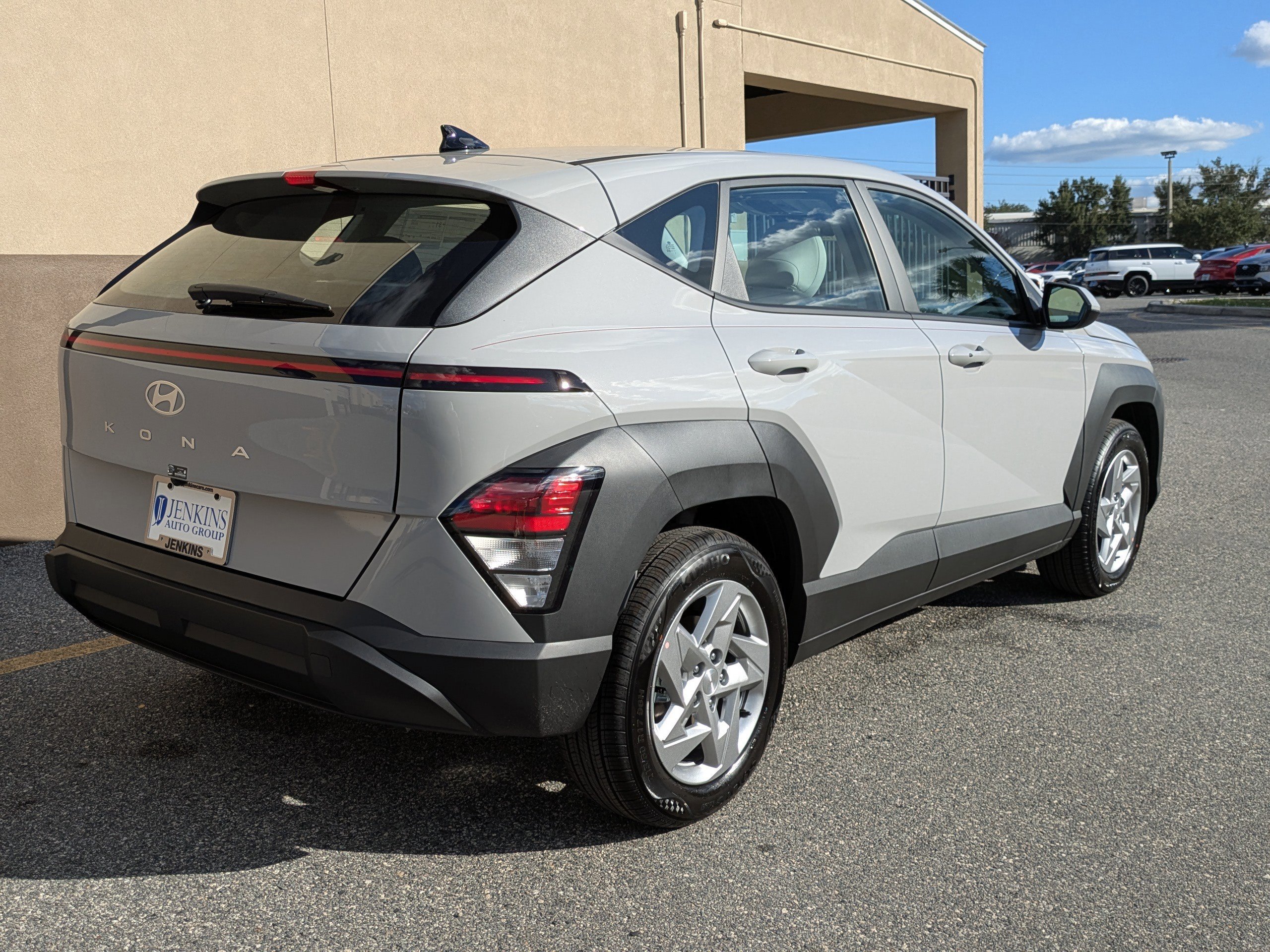 New 2026 Hyundai Kona SE image 5