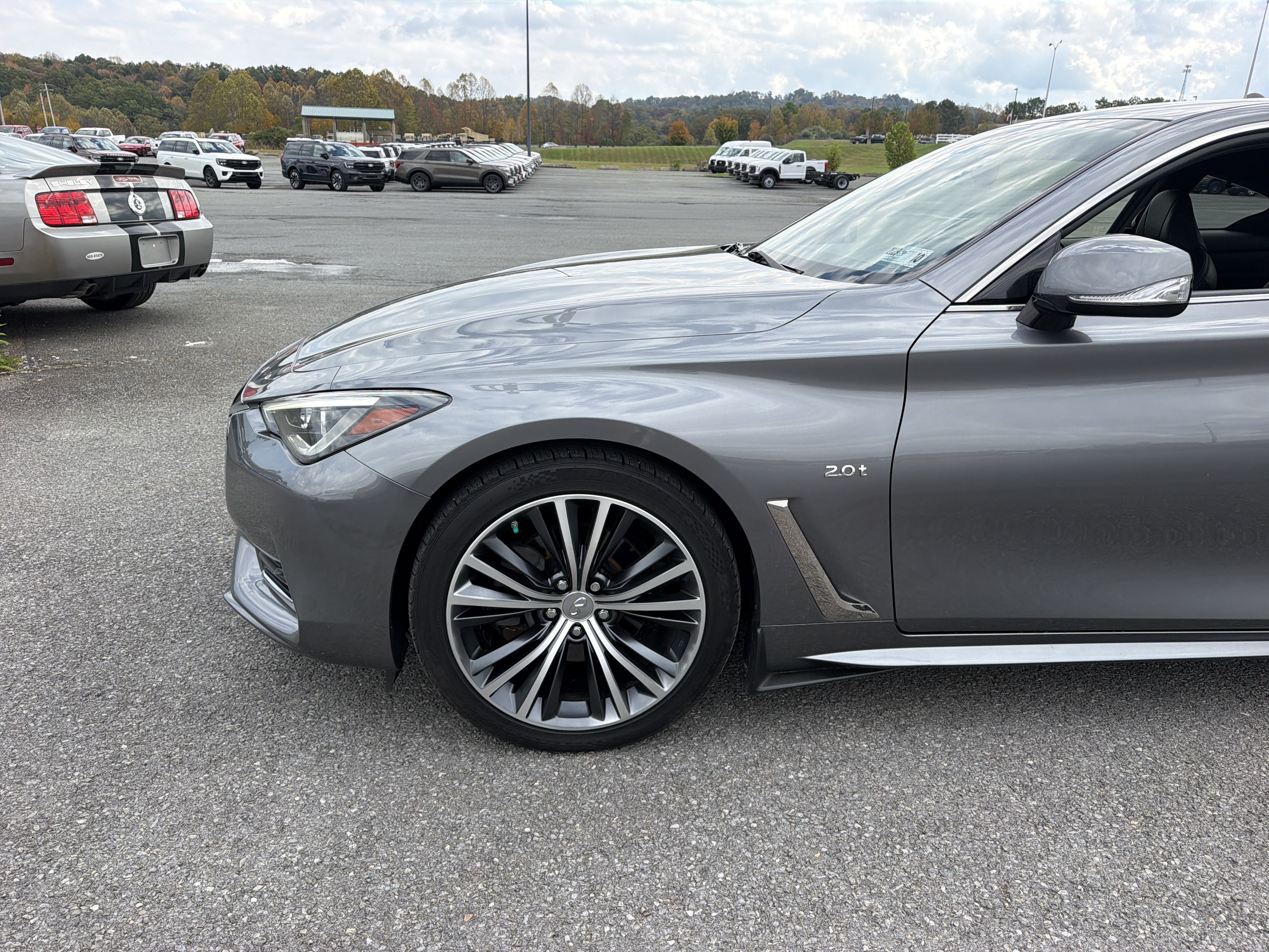 Used 2017 INFINITI Q60 2.0t w/ Premium Plus Package 2.0T AWD/4WD image 9