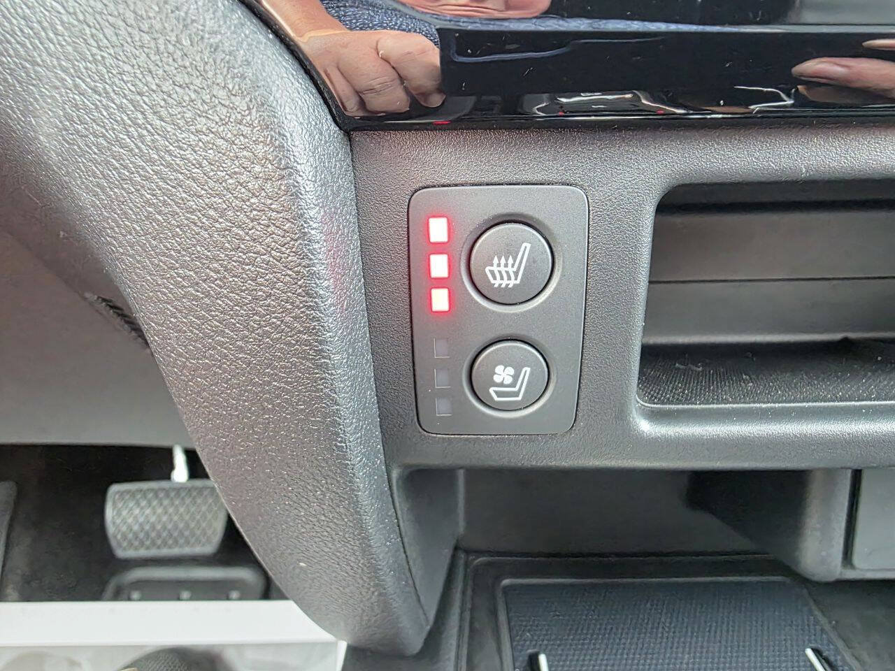 Used 2025 Honda Passport Black Edition image 19