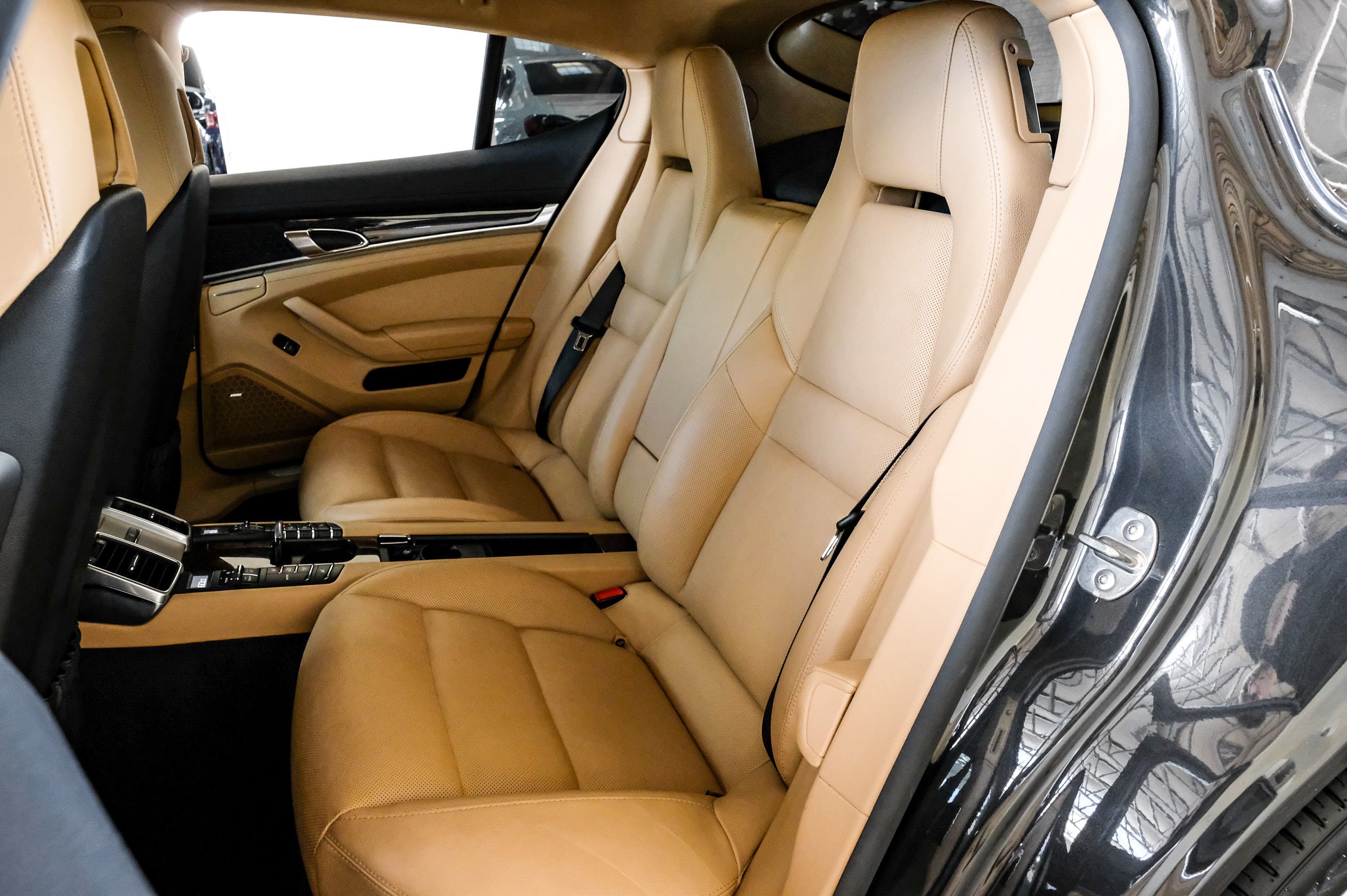 Used 2015 Porsche Panamera S w/ Premium Package Plus image 37