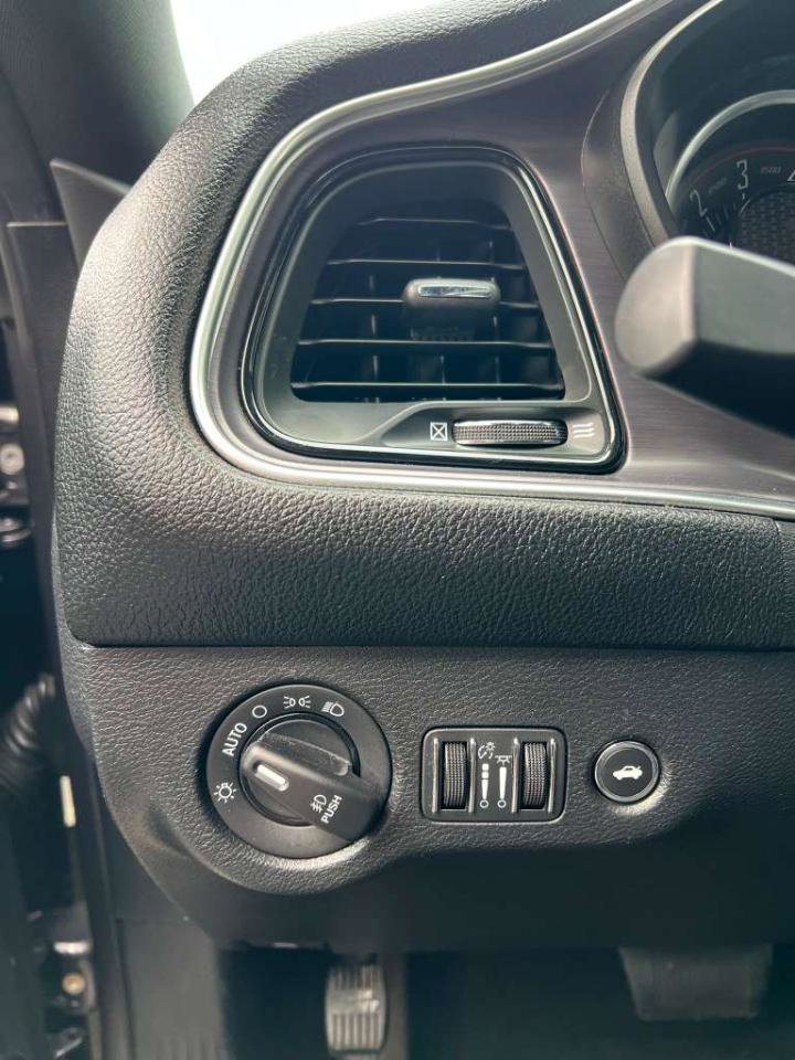 Used 2017 Dodge Challenger R/T RWD image 16