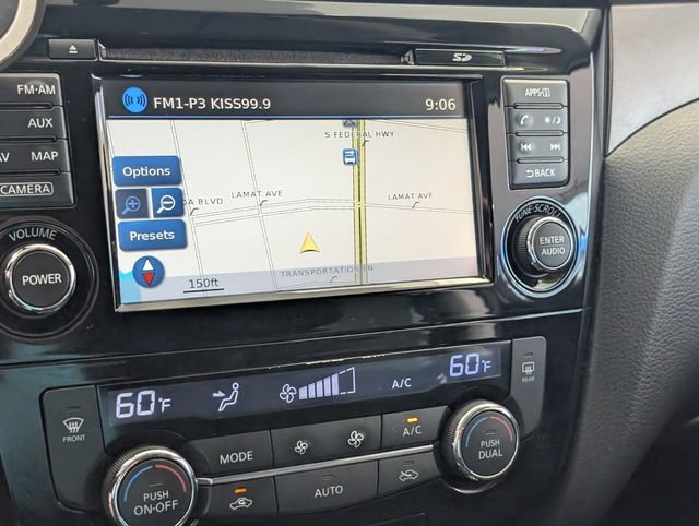 Used 2014 Nissan Rogue SV w/ SV Premium Package image 20