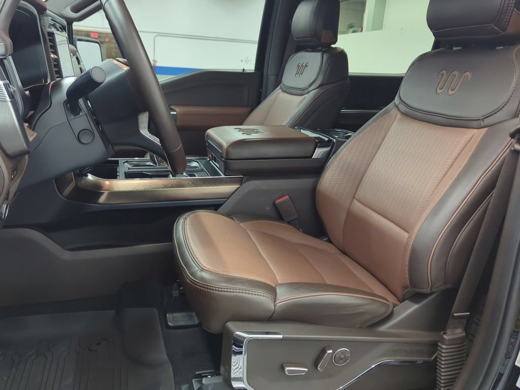 Used 2025 Ford F150 King Ranch w/ FX4 Off-Road Package AWD/4WD image 9