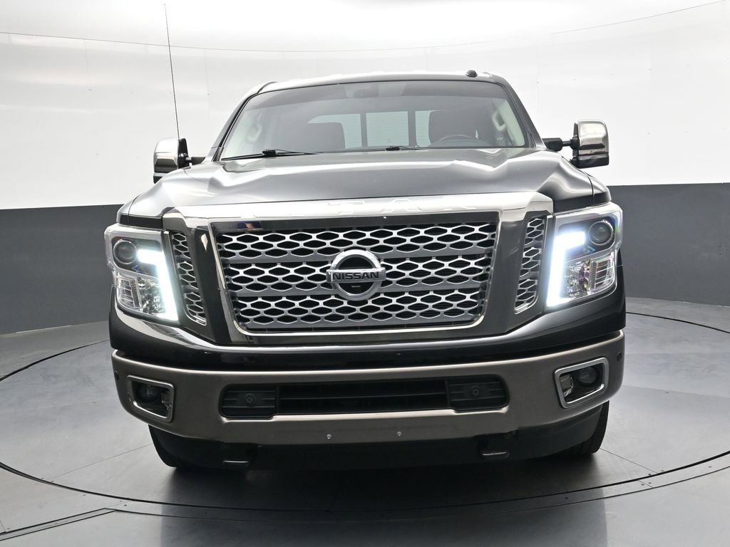 Used 2019 Nissan Titan Platinum Reserve w/ Platinum Utility Package image 10