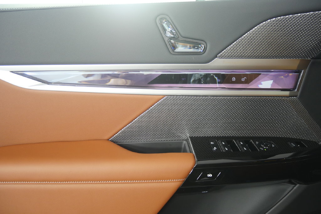 New 2026 BMW 740i RWD image 8