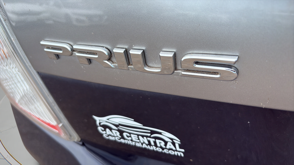 Used 2015 Toyota Prius Prime Plug-In Hybrid FWD image 24