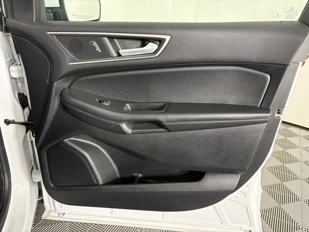 Used 2022 Ford Edge SEL image 36