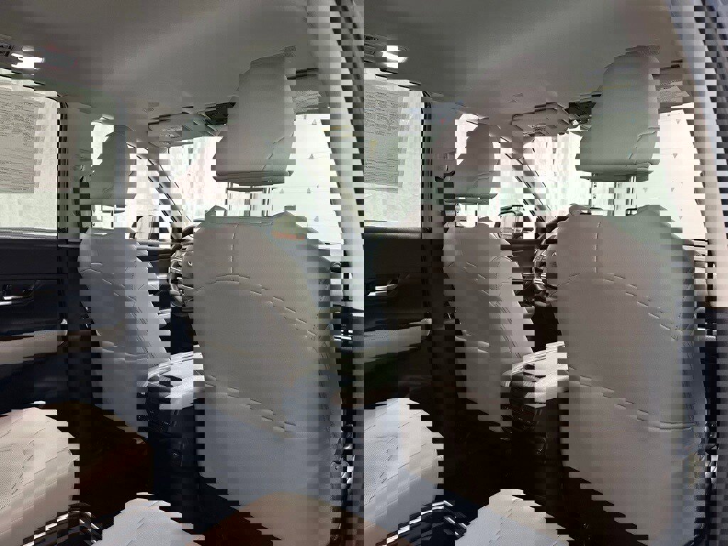 Used 2025 Toyota Grand Highlander AWD image 58