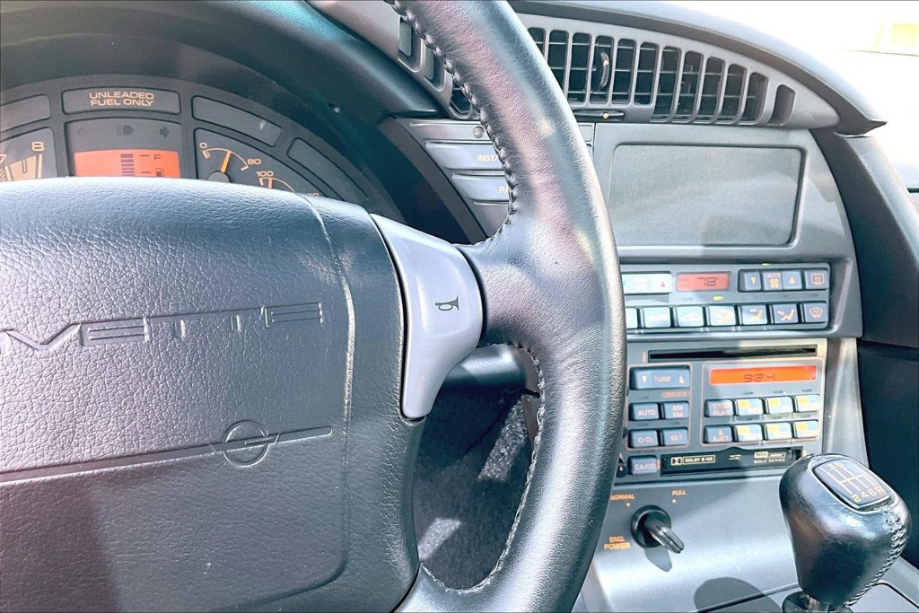 Used 1990 Chevrolet Corvette ZR-1 RWD image 14