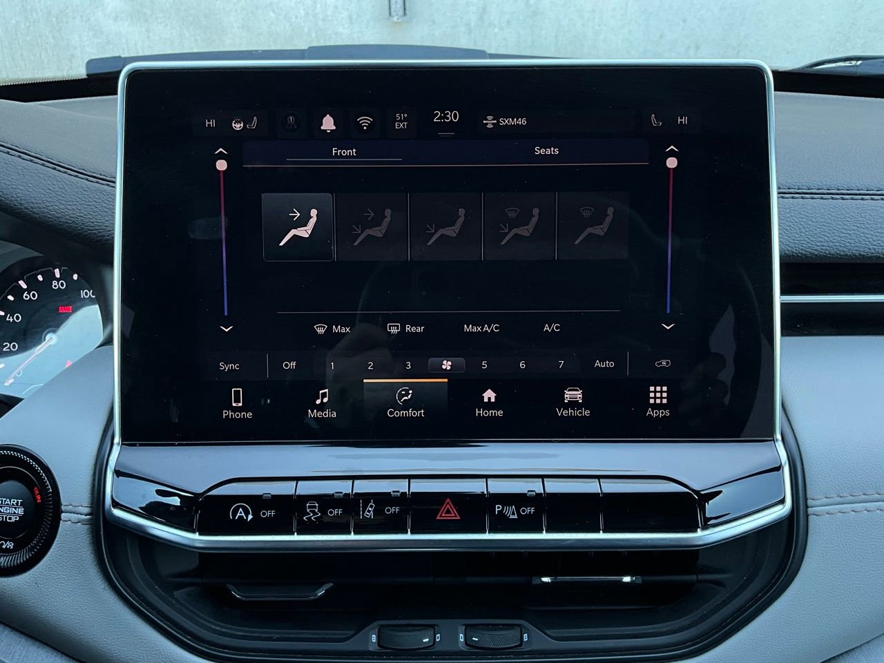 Used 2025 Jeep Compass Limited image 31