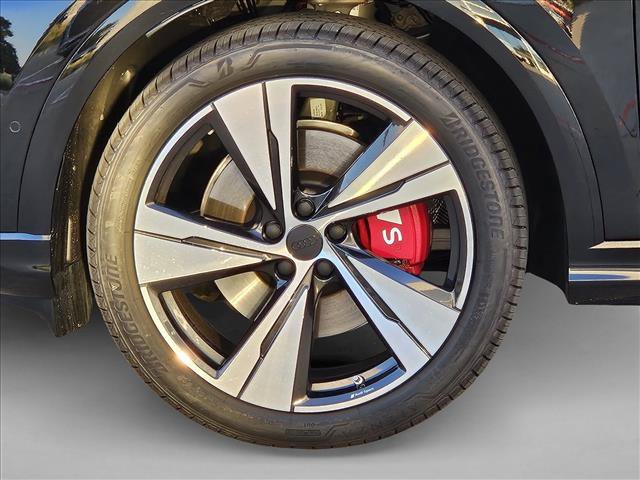 New 2026 Audi SQ5 Premium Plus AWD/4WD image 9