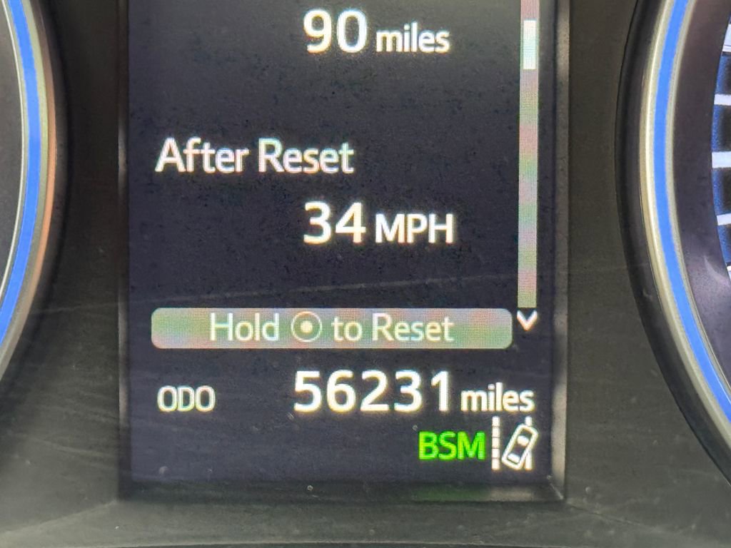 Used 2018 Toyota Highlander XLE image 16