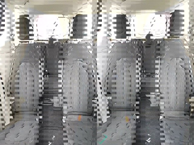 Used 2024 Chrysler Voyager LX image 30