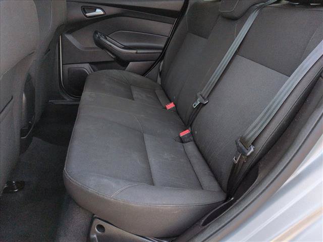 Used 2015 Ford Focus SE w/ SE Sport Package FWD image 23