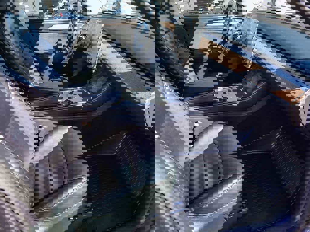 Used 2023 Tesla Model Y Long Range image 14