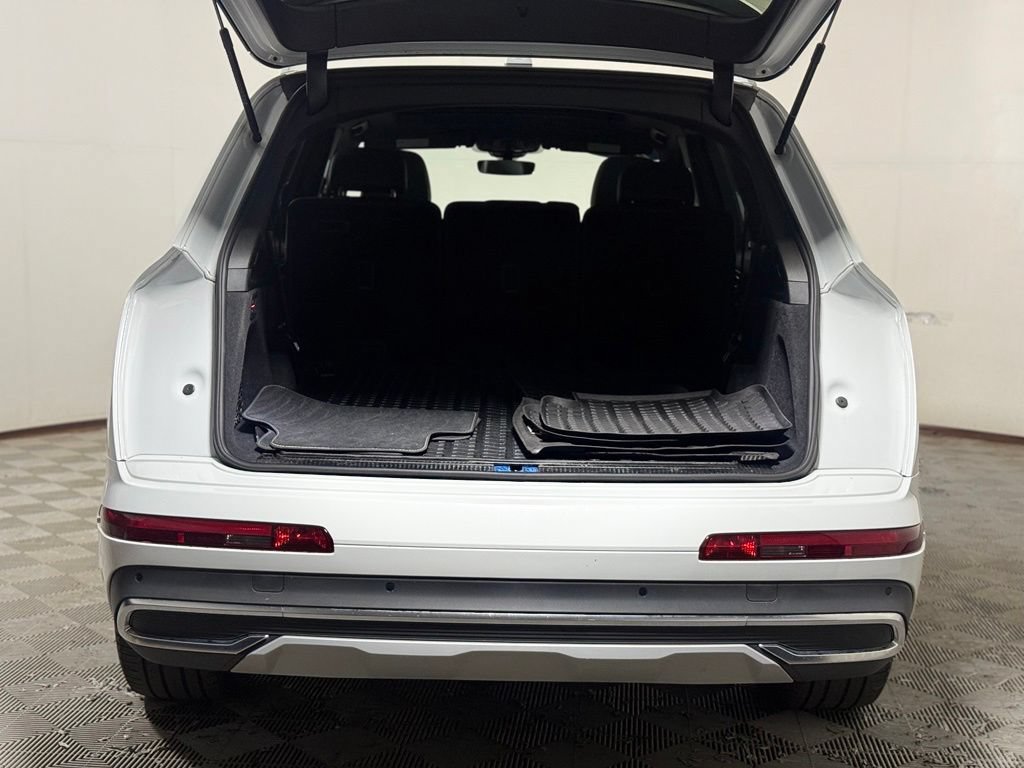 Used 2021 Audi Q7 3.0T Premium Plus AWD/4WD image 6