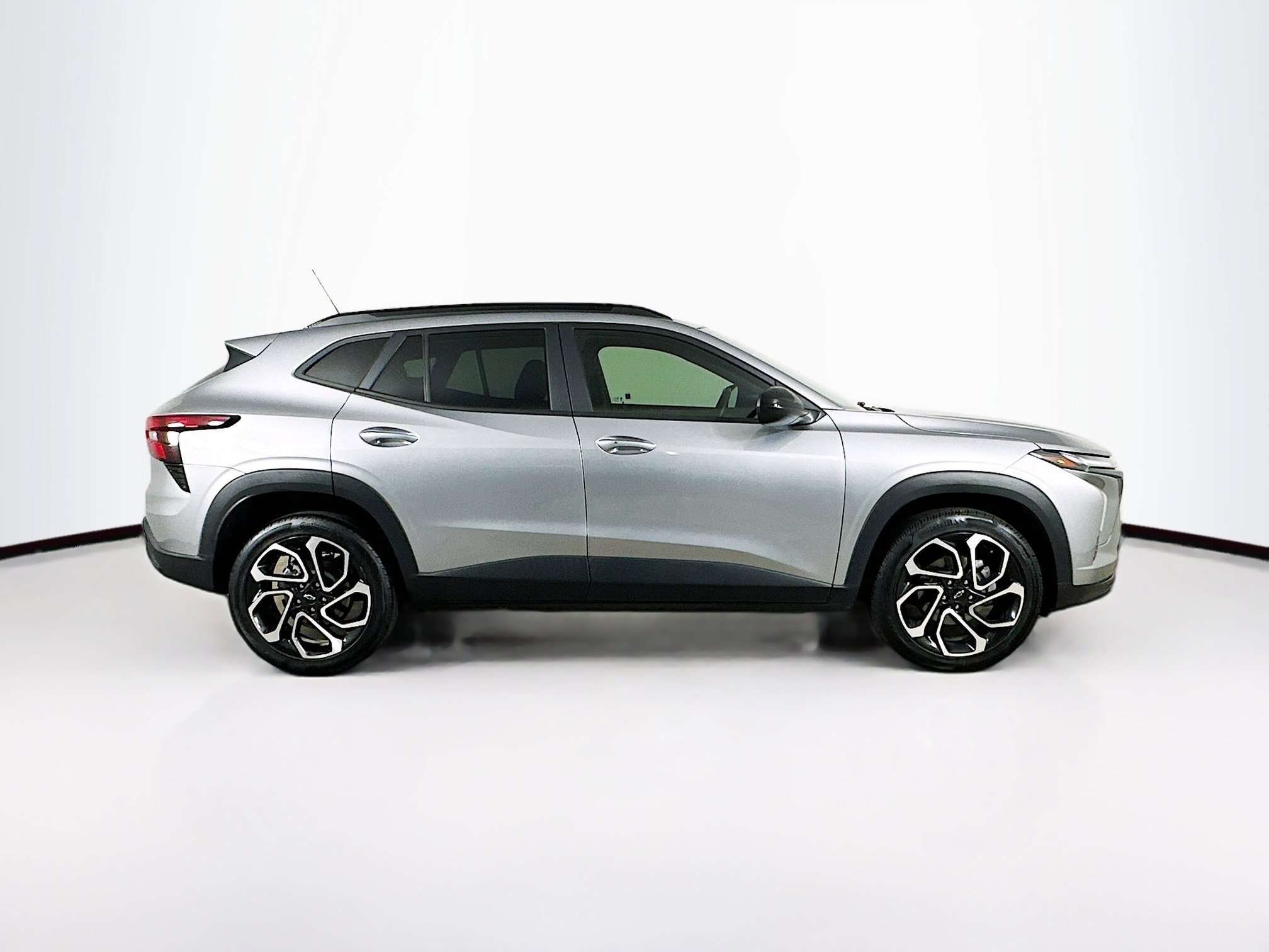 Used 2024 Chevrolet Trax RS w/ Sunroof Package image 10