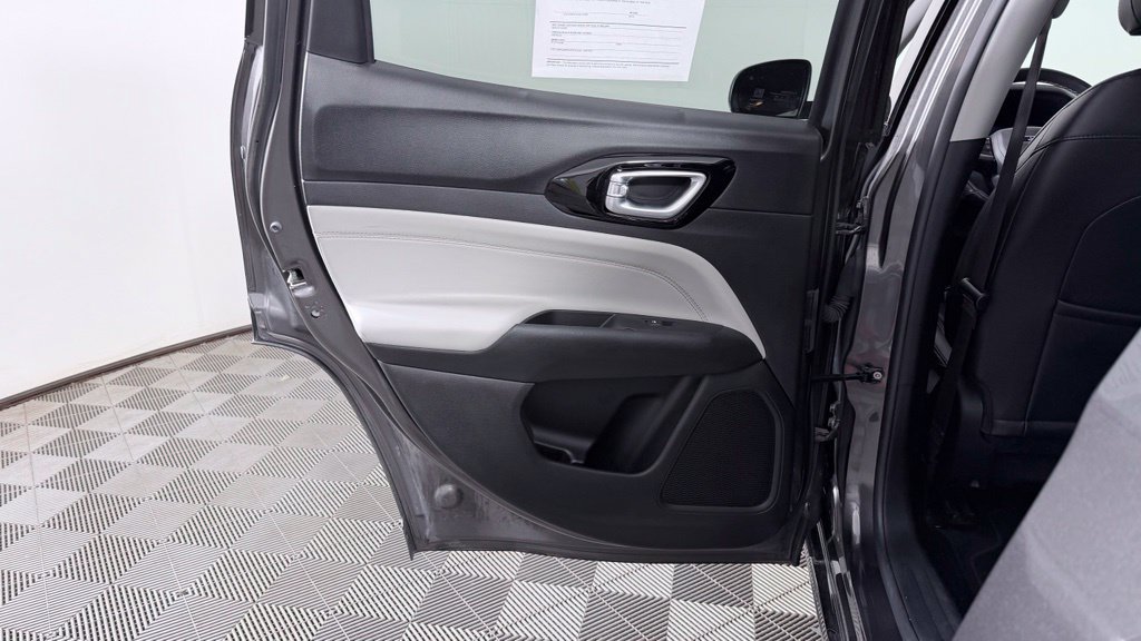 Used 2022 Jeep Compass Limited w/ Elite Group AWD/4WD image 27