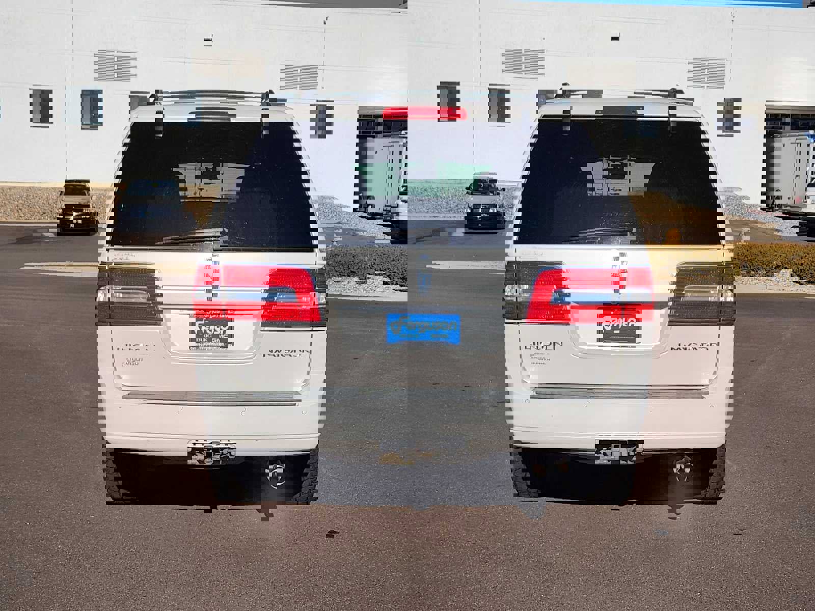 Used 2012 Lincoln Navigator 4WD image 14