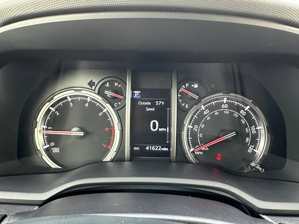 Used 2024 Toyota 4Runner TRD Off-Road AWD/4WD image 13