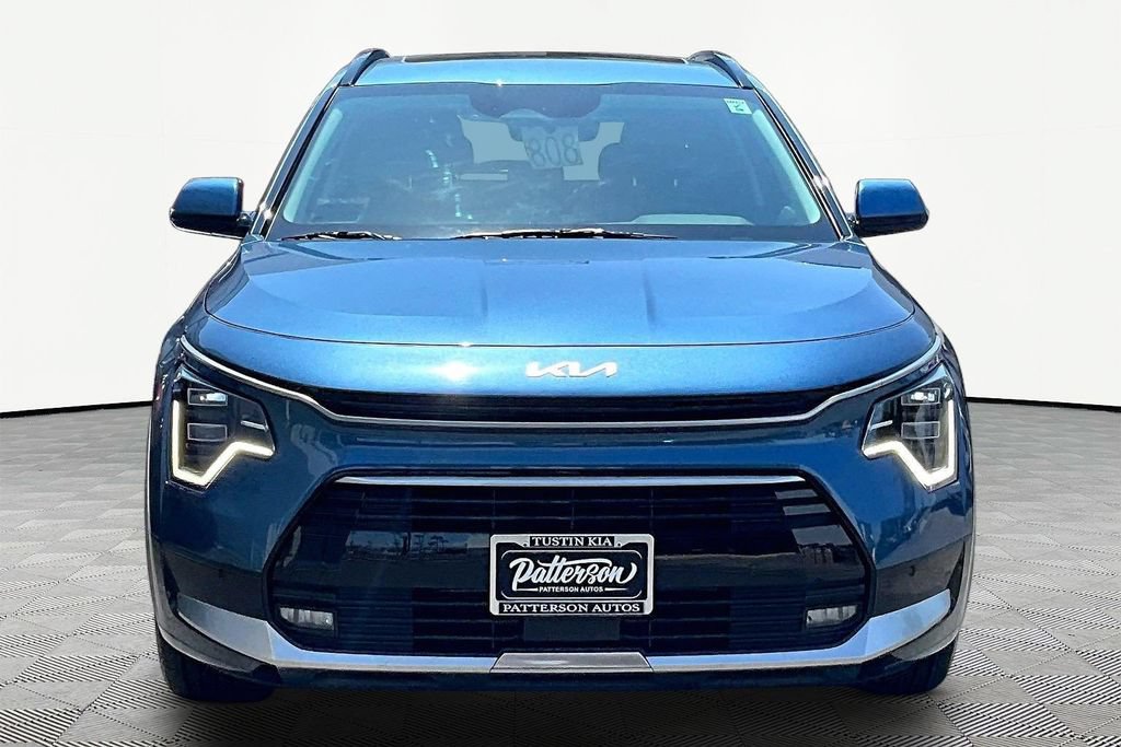 Used 2025 Kia Niro SX Touring FWD image 4