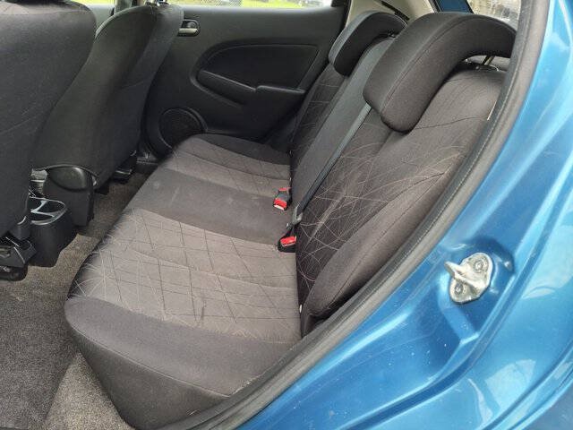 Used 2012 MAZDA MAZDA2 Sport FWD image 24
