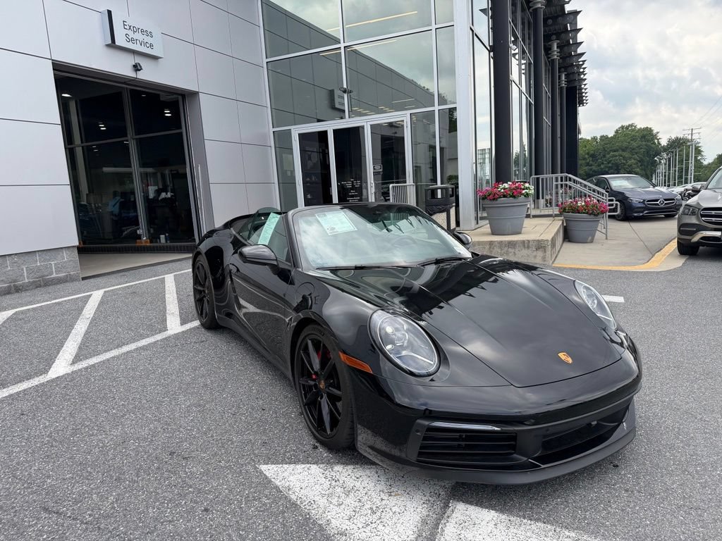 Used 2022 Porsche 911 Carrera 4S AWD/4WD image 9