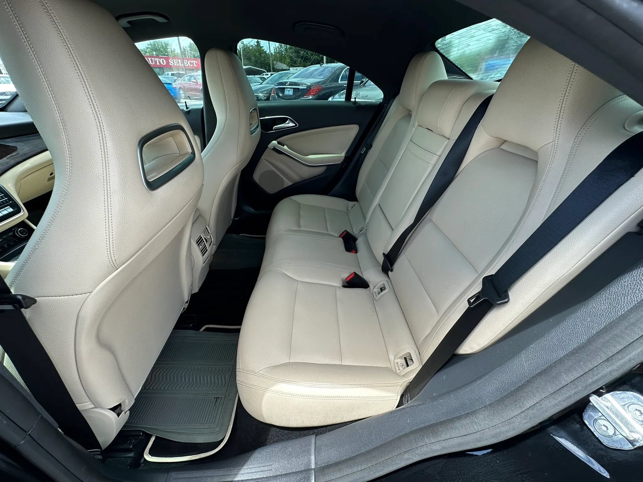 Used 2018 Mercedes-Benz CLA 250 image 17