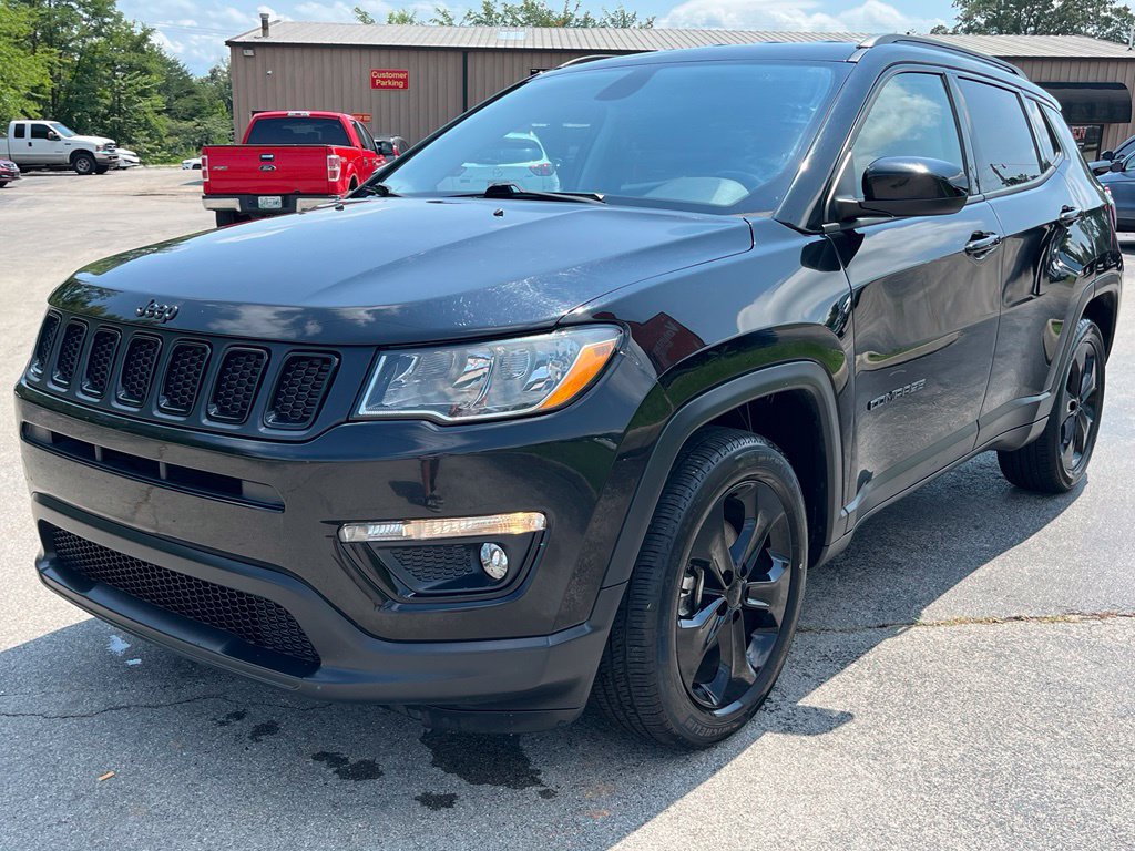 Used 2021 Jeep Compass Latitude FWD image 5