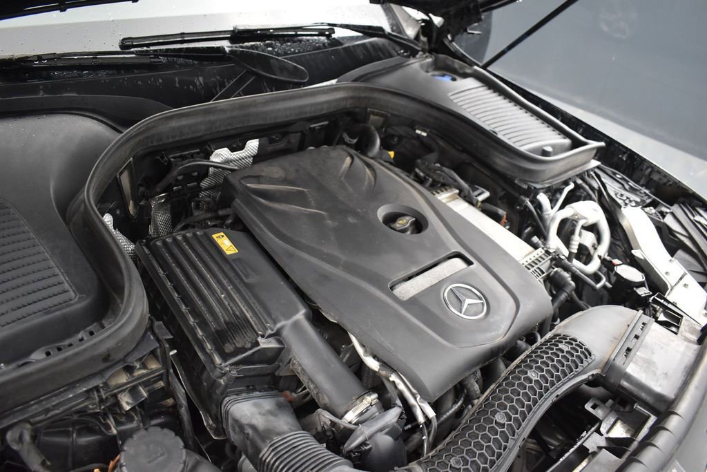 Used 2018 Mercedes-Benz GLC 300 4MATIC image 15