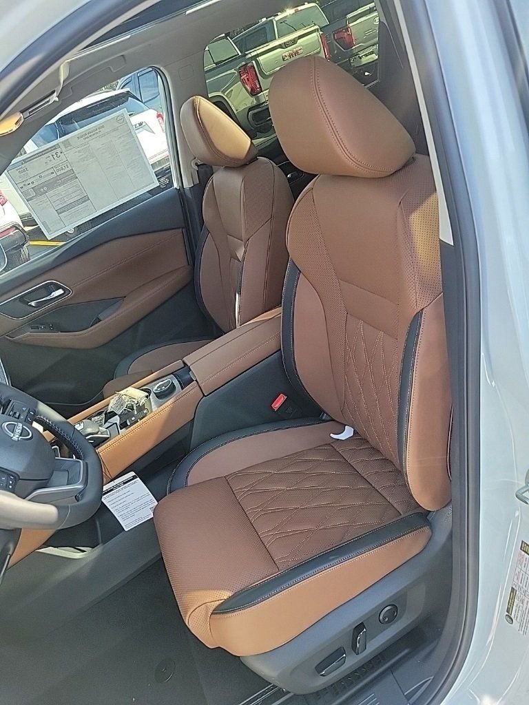 New 2026 Nissan Rogue Platinum w/ Platinum Premium Package image 39