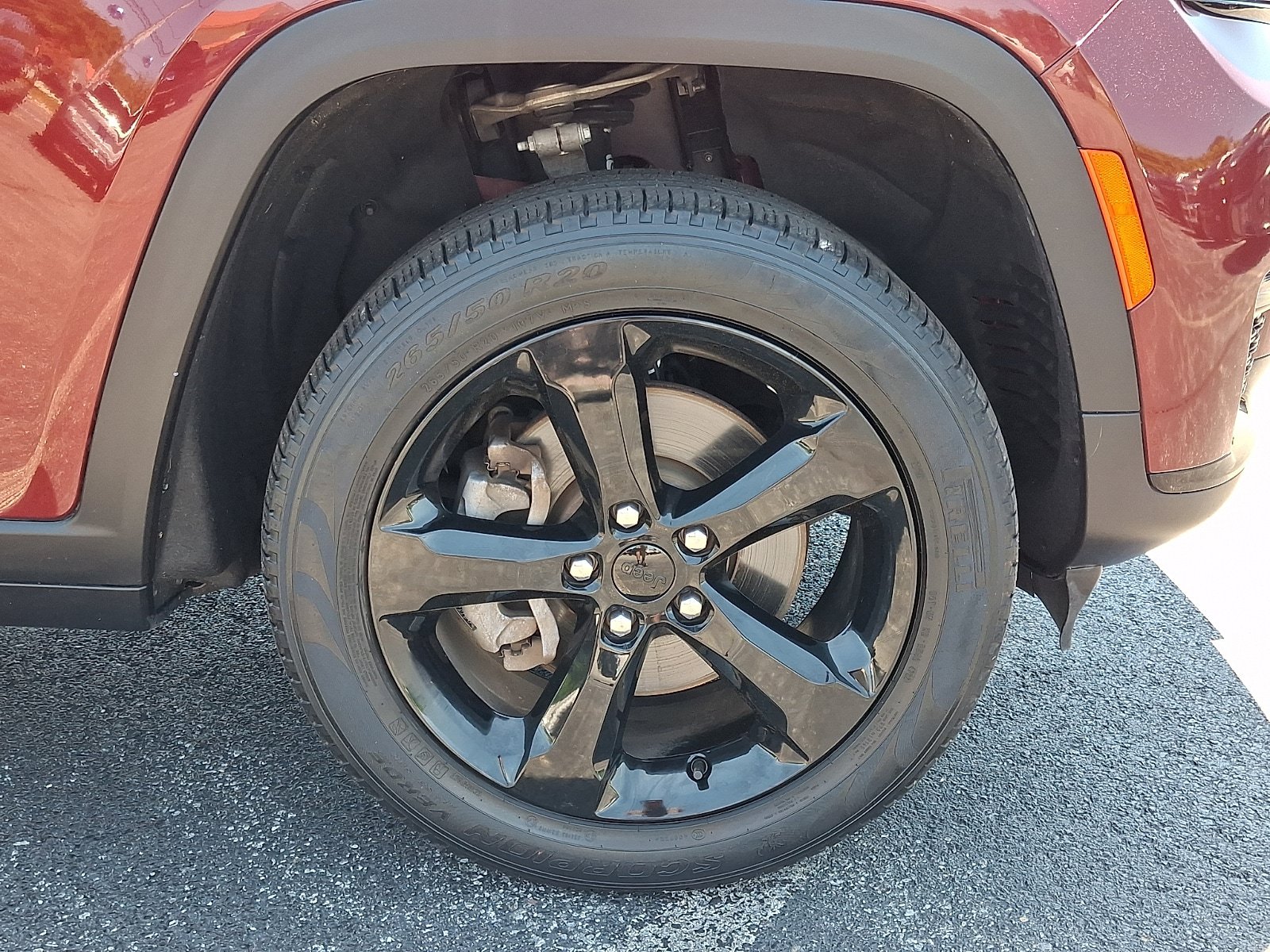 Certified 2023 Jeep Grand Cherokee L Limited w/ Black Appearance Package AWD/4WD image 8