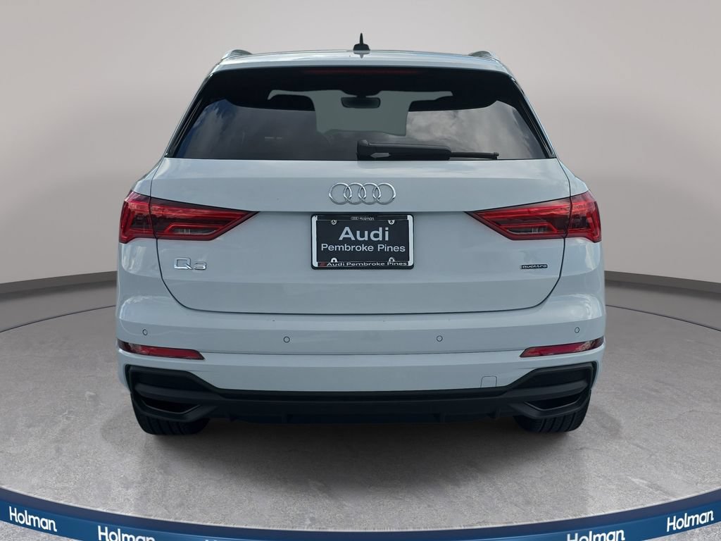 Used 2024 Audi Q3 2.0T Premium w/ Convenience Package AWD/4WD image 7