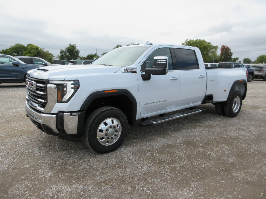New 2026 GMC Sierra 3500 SLT w/ SLT Premium Package AWD/4WD image 10