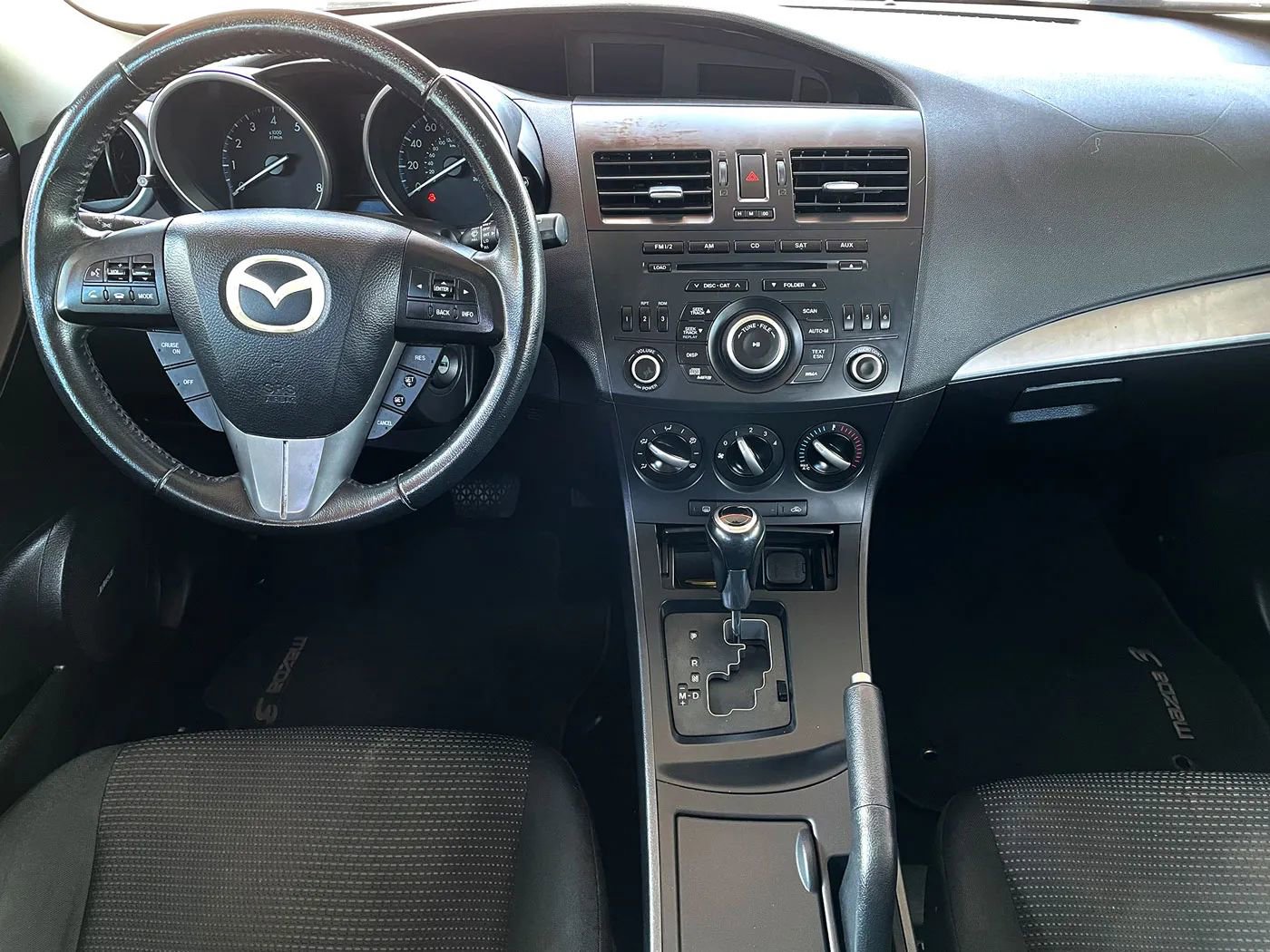 Used 2012 MAZDA MAZDA3 i Touring FWD image 13