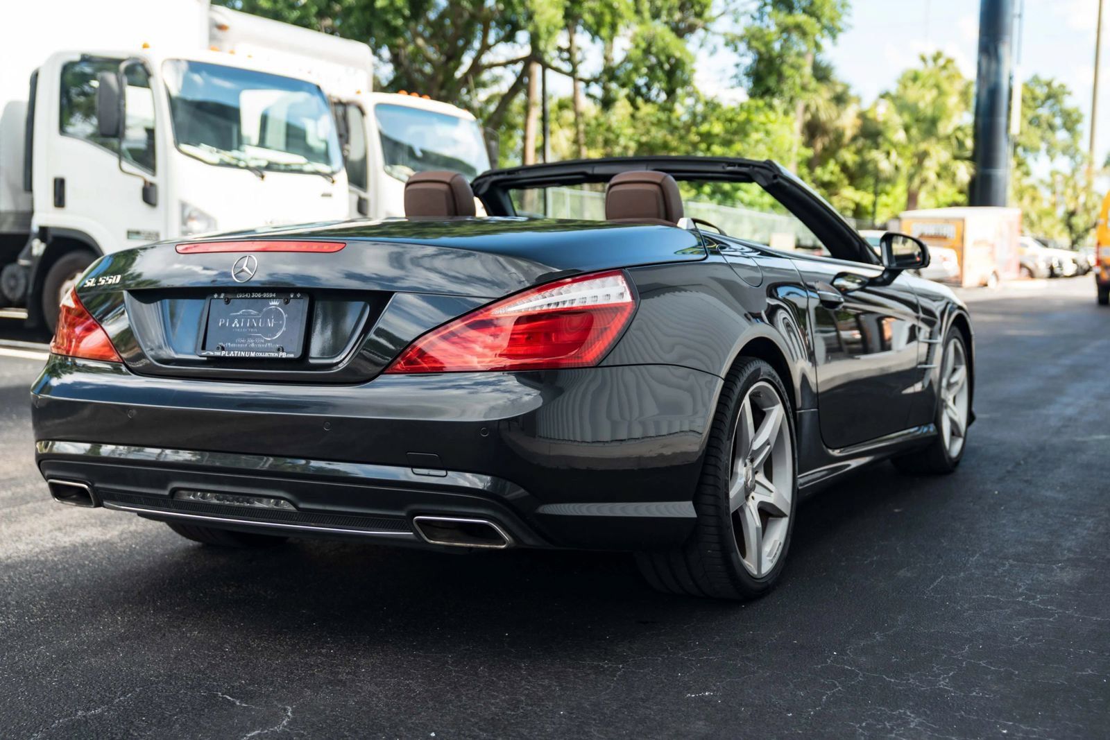 Used 2015 Mercedes-Benz SL 550 image 9