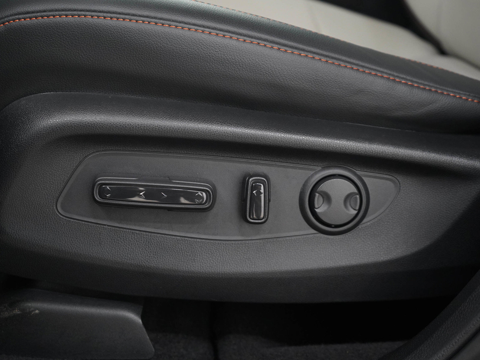 Used 2025 Honda CR-V Sport Touring image 28