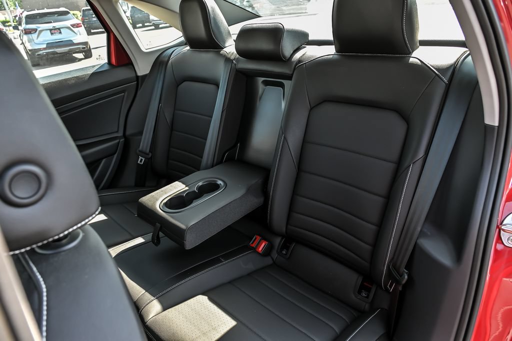 Used 2023 Volkswagen Jetta SE FWD image 15