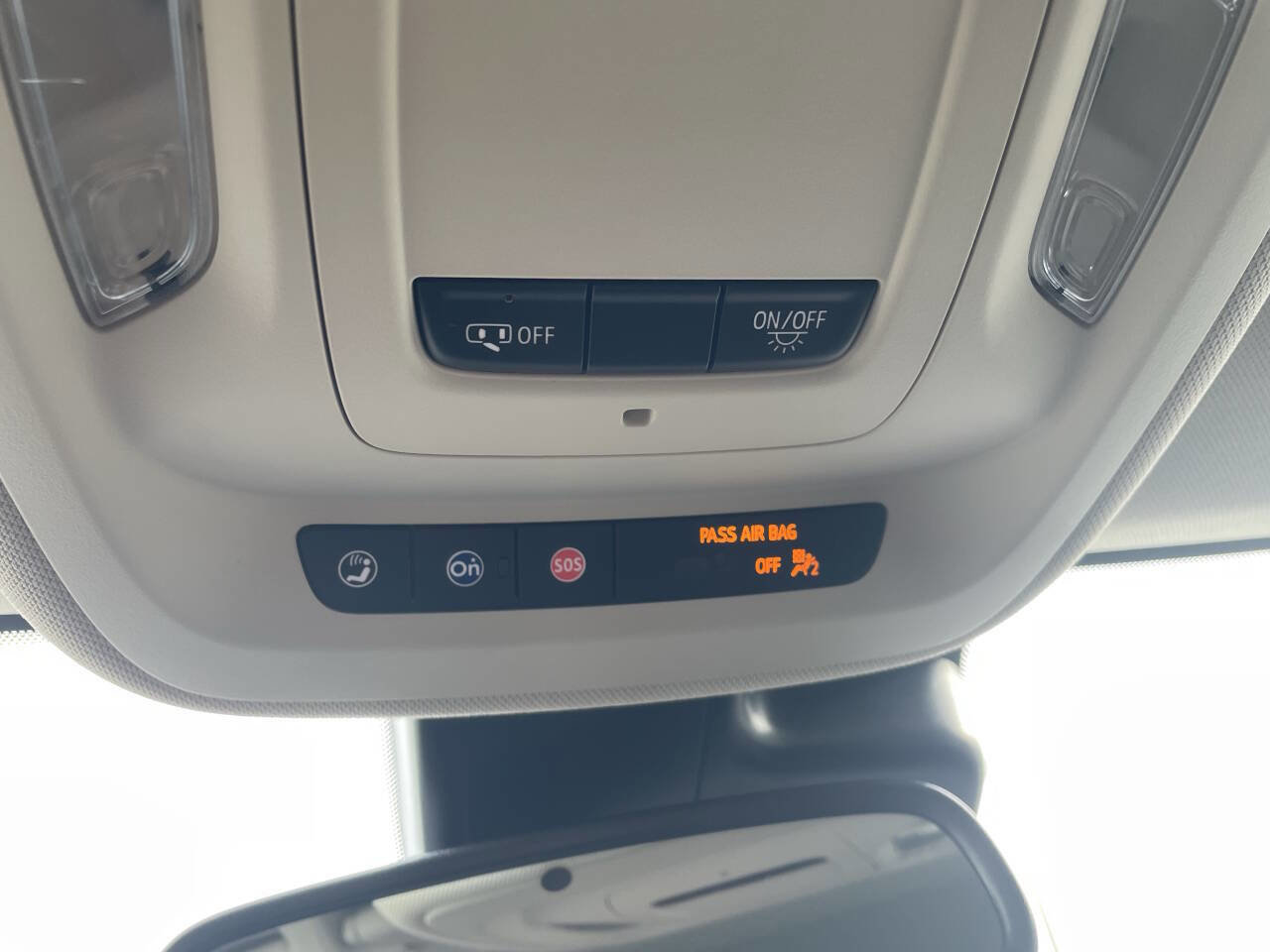 Used 2023 Buick Envision Preferred image 28