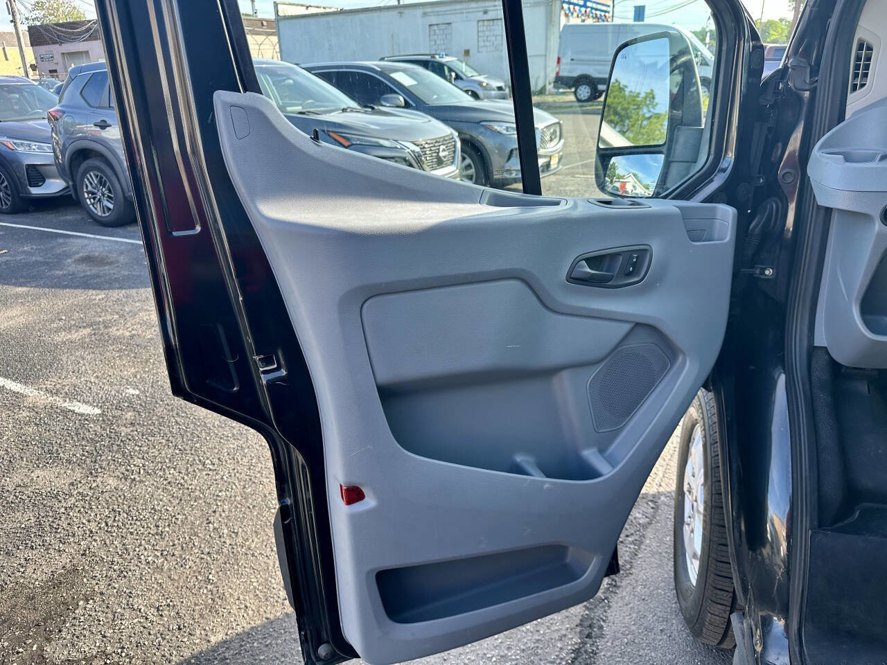 Used 2015 Ford Transit 250 148 Medium Roof RWD image 11