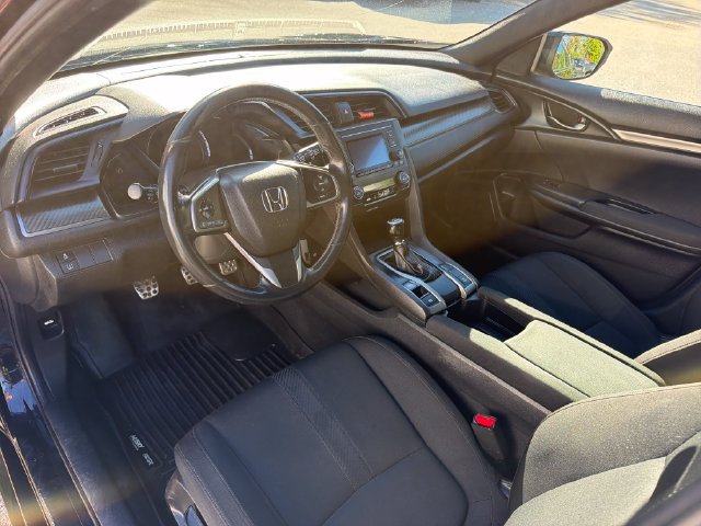 Used 2018 Honda Civic Sport image 14