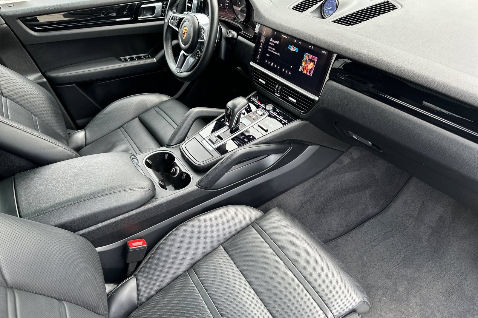 Used 2021 Porsche Cayenne E-Hybrid AWD/4WD image 16