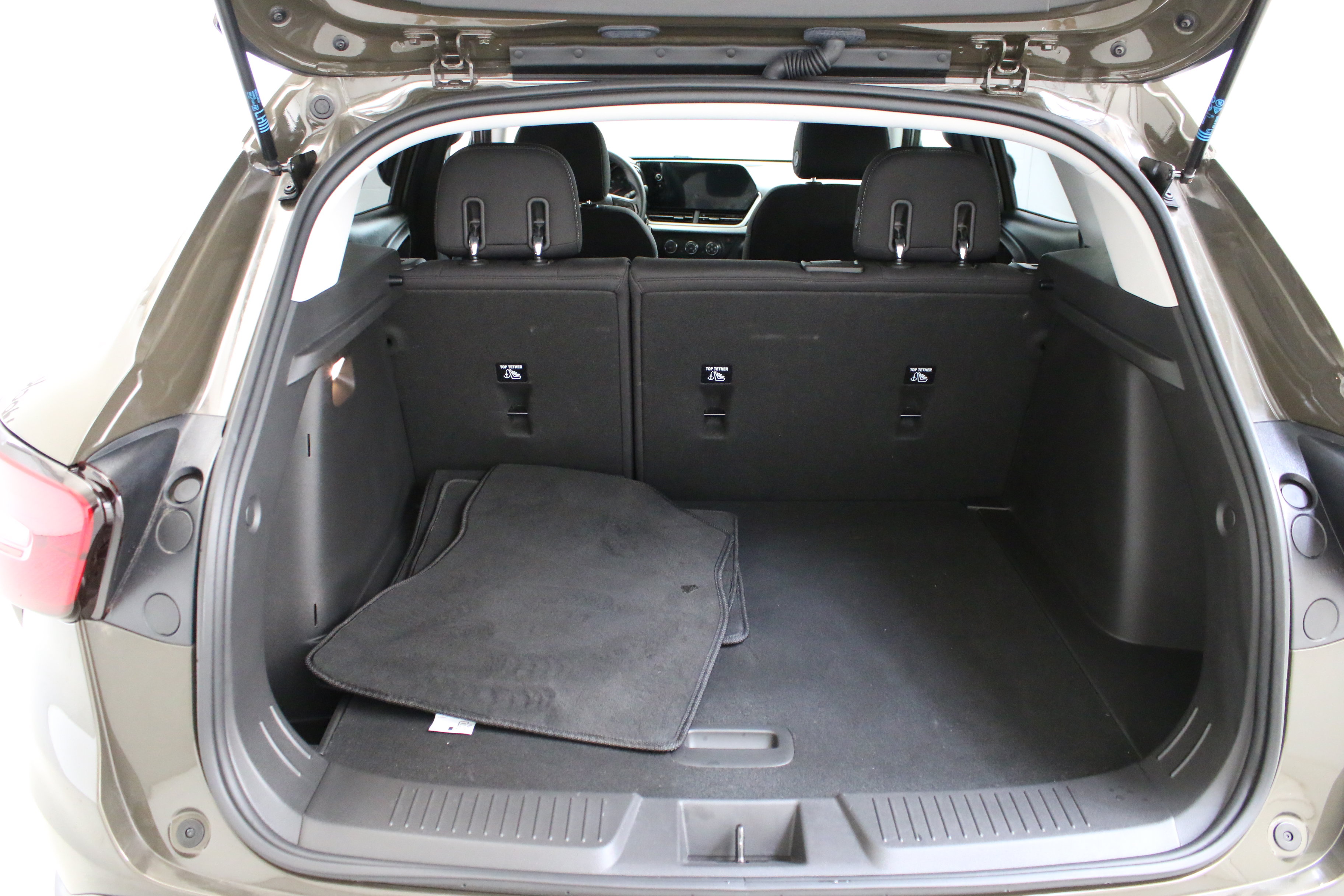 Used 2024 Chevrolet Trax LS w/ LS Convenience Package FWD image 24