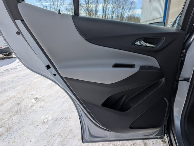 Used 2024 Chevrolet Equinox LS image 14