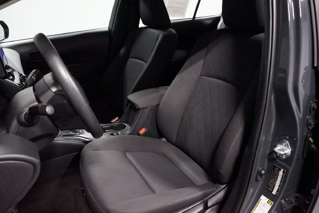 Certified 2025 Toyota Corolla LE FWD image 24