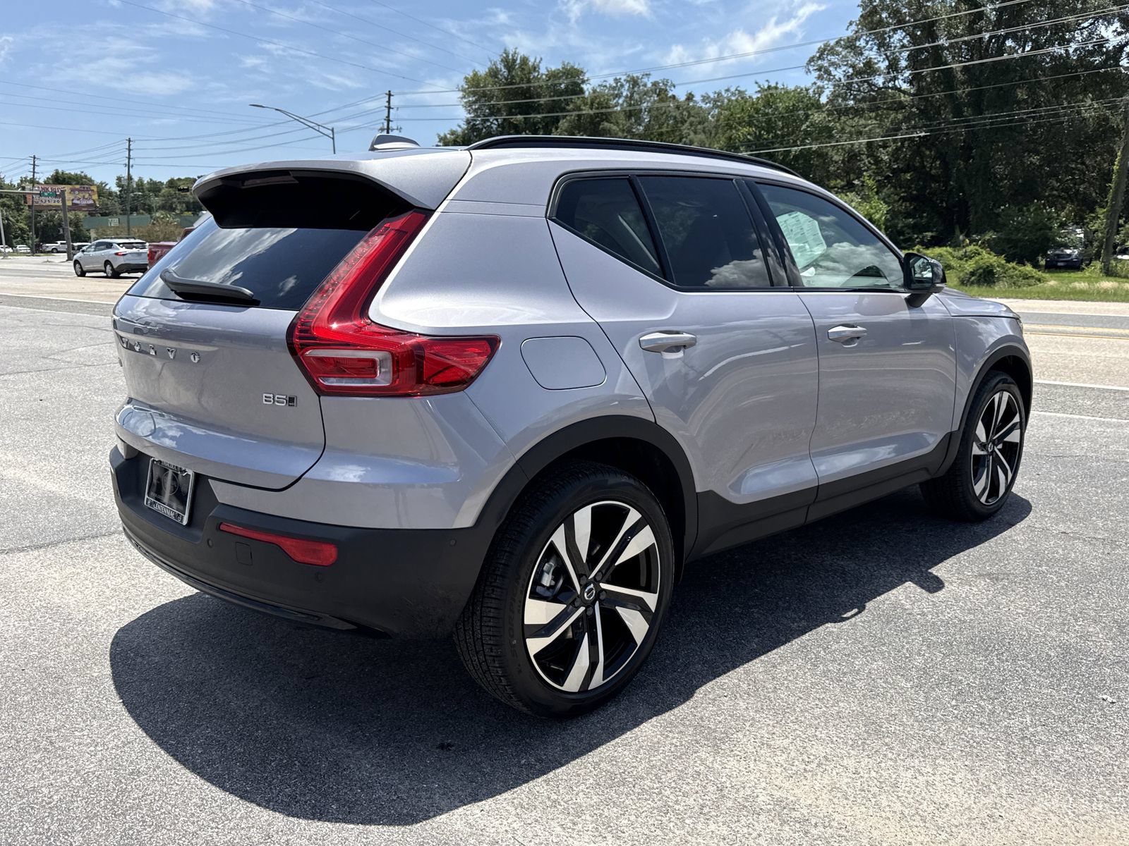 New 2026 Volvo XC40 B5 Ultra w/ Protection Package Premier AWD/4WD image 5