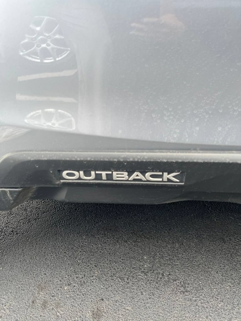 Used 2023 Subaru Outback Premium AWD/4WD image 16