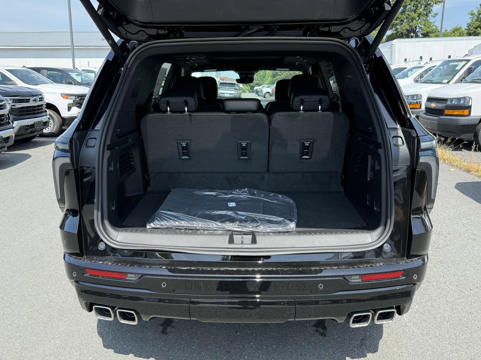 New 2026 Chevrolet Traverse RS image 23